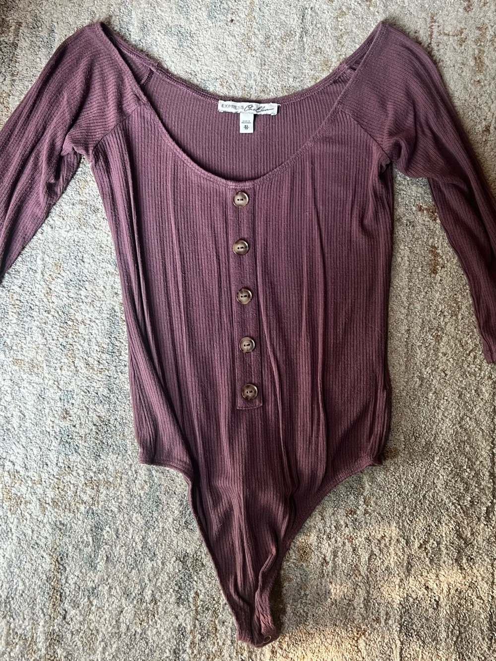 Express Mauve Ribbed Scoop-Neck Long Sleeve Bodysuit with Buttons